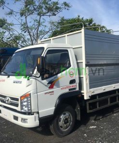 DailySG.vn xe tải Hyundai TMT Cửu Long 2T4 vào thành phố ban ngày