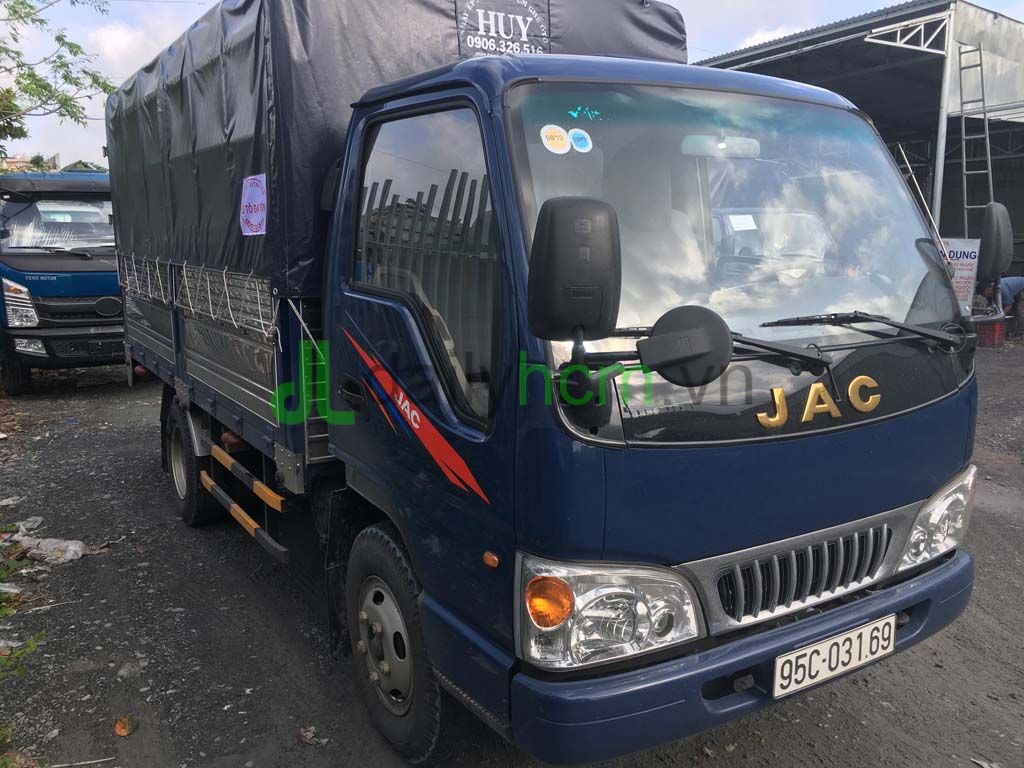 DailySG.vn xe tải Jac HFC 1030K4 MB mui bạt, động cơ Isuzu