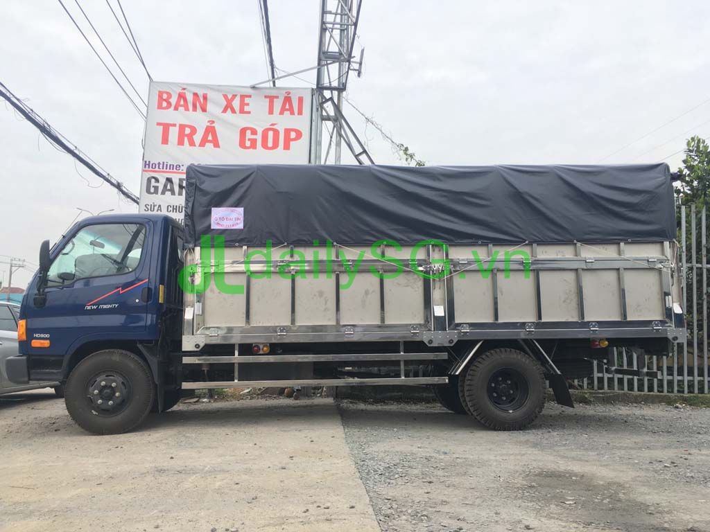 Xe tải 8 tấn thùng mui bạt Inox chở gạch