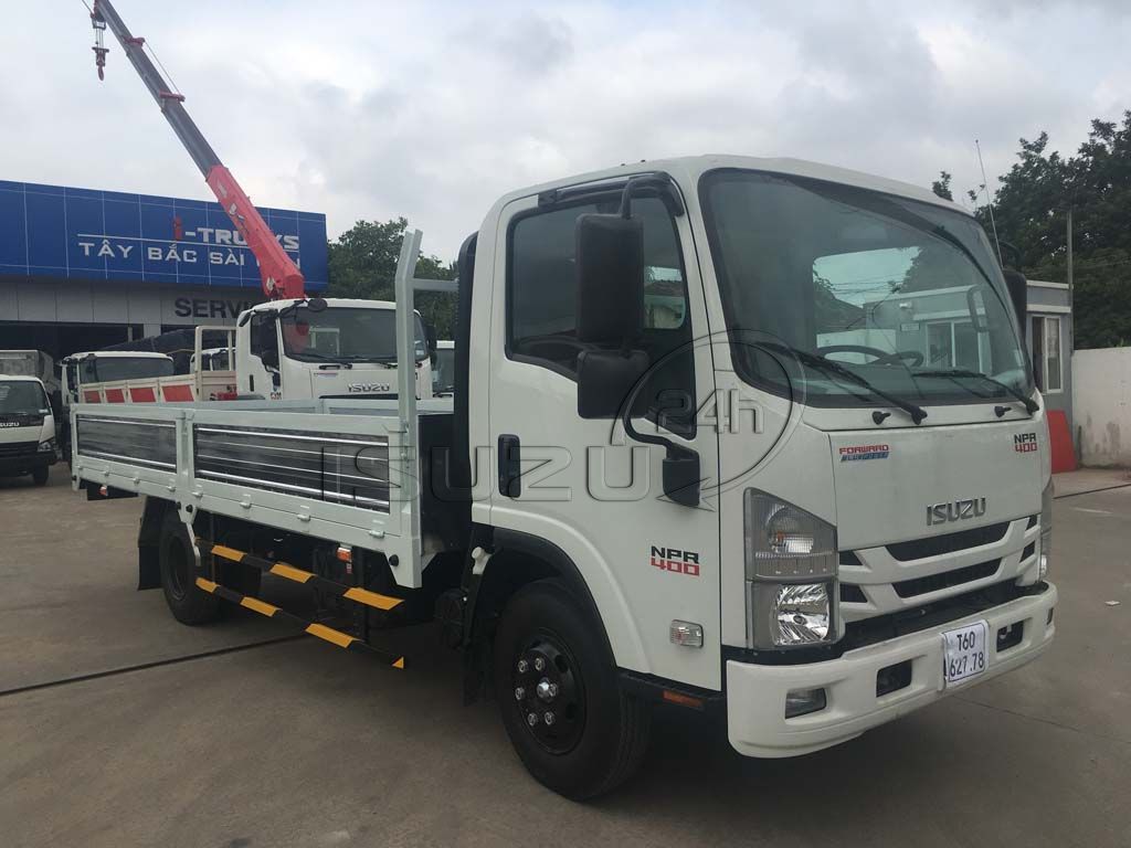 Xe tải Isuzu NPR 400 3T5 thùng lửng 5 bửng mở