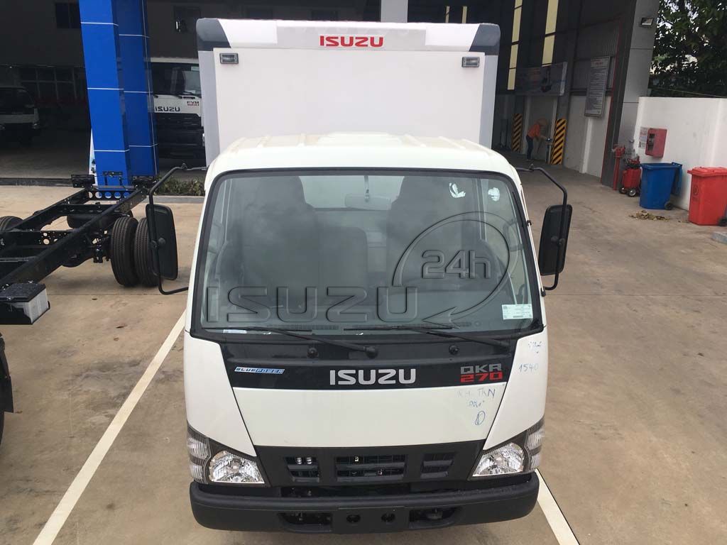 Xe tải Isuzu 1T9 QKR 270 thùng kín composite bảo ôn