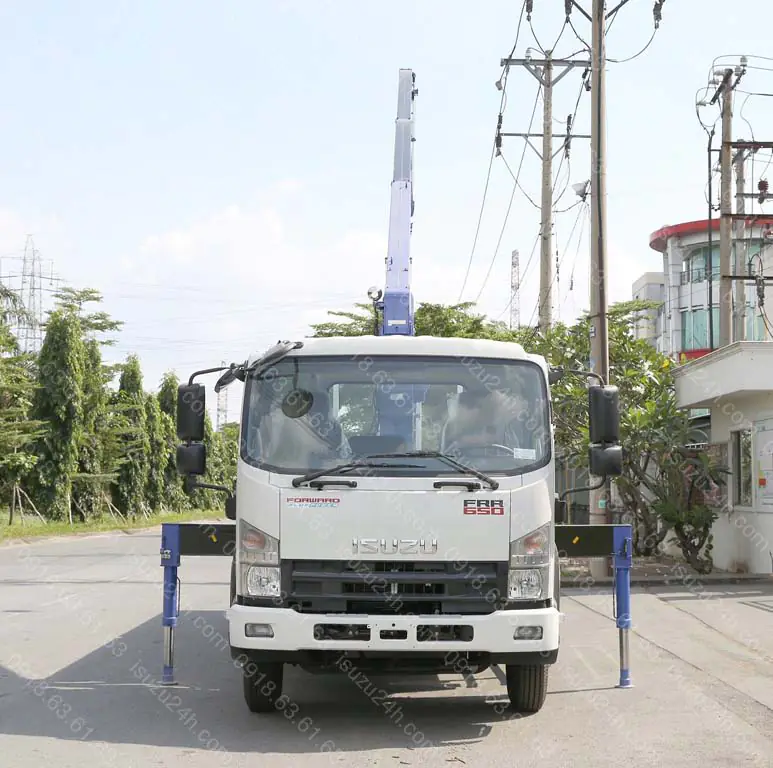 Xe cẩu Isuzu FRR 650 5T