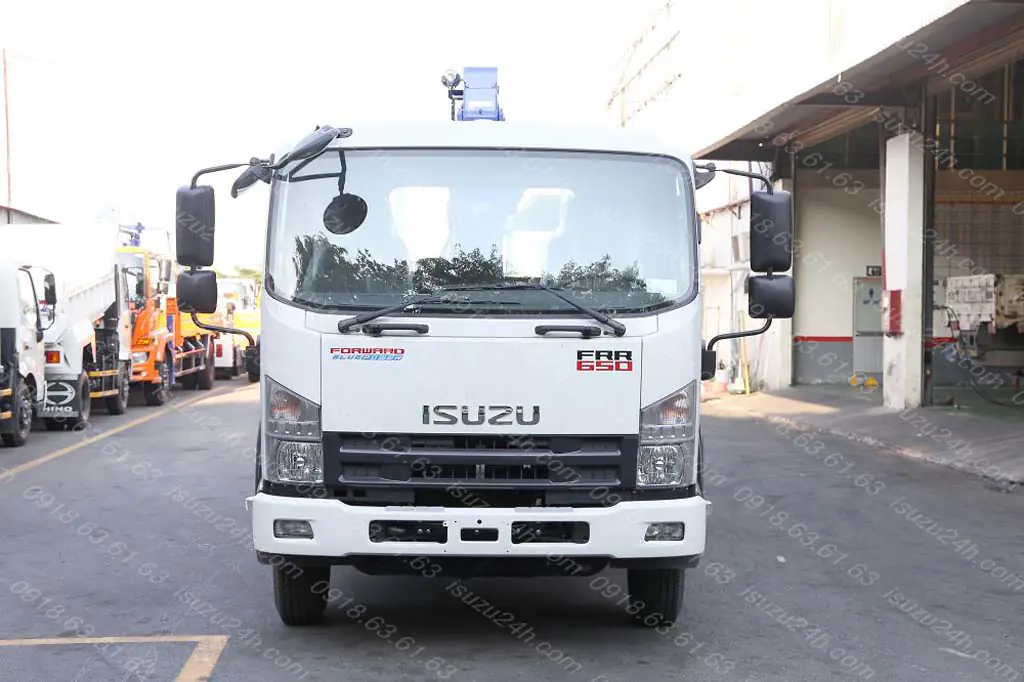 Cabin xe tải gắn cẩu 5T Isuzu FRR 650 gắn cẩu Tadano 3 Tấn