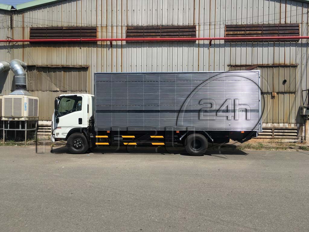 Xe Tải Isuzu 5 Tấn Bửng Nâng NQR550 Thùng Kín Inox Giá Tốt - Ảnh 6