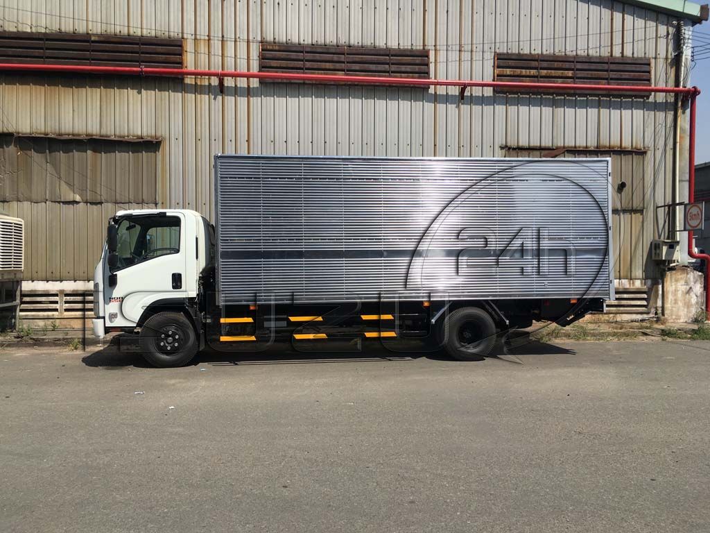 Xe Tải Isuzu 5 Tấn Bửng Nâng NQR550 Thùng Kín Inox Giá Tốt - Ảnh 5