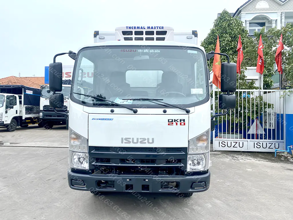 Phía trước cabin xe tải đông lạnh Isuzu QKR 210 270 thùng lạnh Quyền Auto 1T9