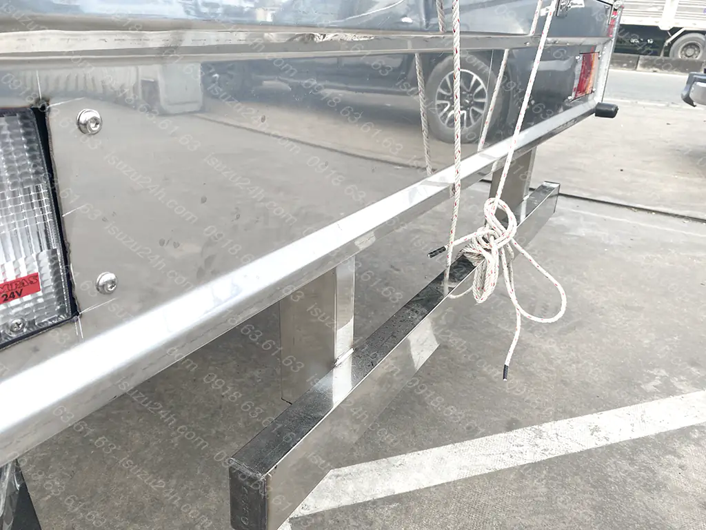 Khung bao đèn sau, cản sau inox