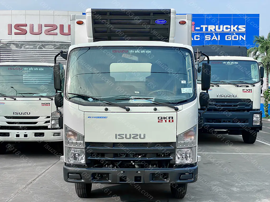 Xe Isuzu QKR210 đàu vuông và máy lạnh C700