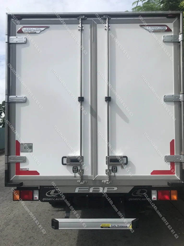 Alternative view of Xe 5 tấn đông lạnh Isuzu NQR550 Quyền Auto Chính hãng