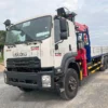 Xe tải Isuzu 3 chân gắn cẩu UNIC 8 tấn 5 khúc FVM1500 chính hãng